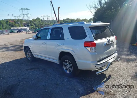 2011 Toyota 4Runner Sr5 V6 z USA, uszkodzony, nr VIN JTEBU5JRXB5046847